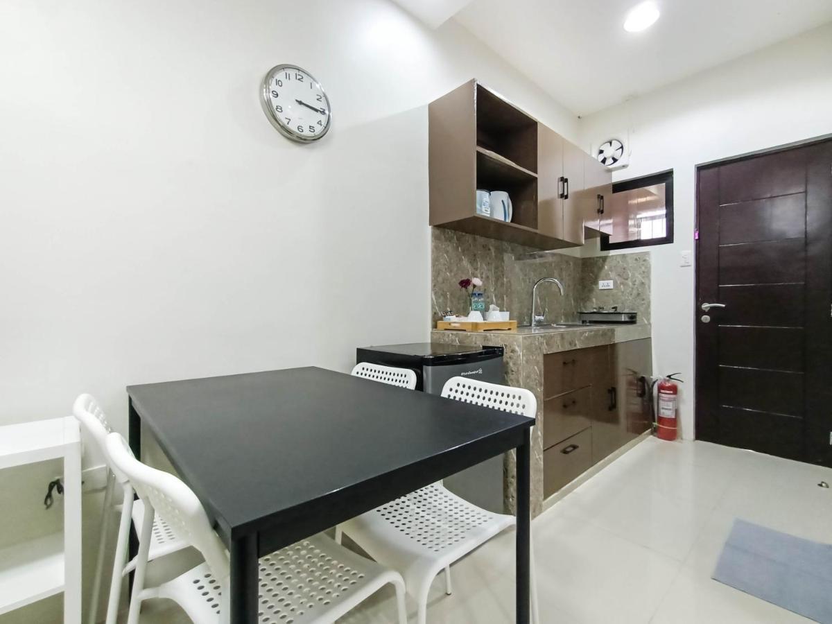 Manzil Anilao B&B Mabini  Buitenkant foto